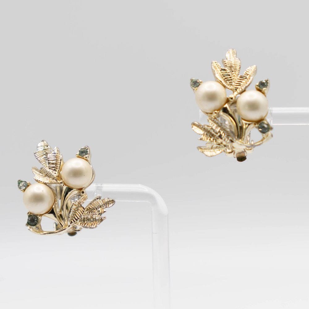 Vintage Gold Tone Leaves and Faux Pearls and Crystals- Clip Ons